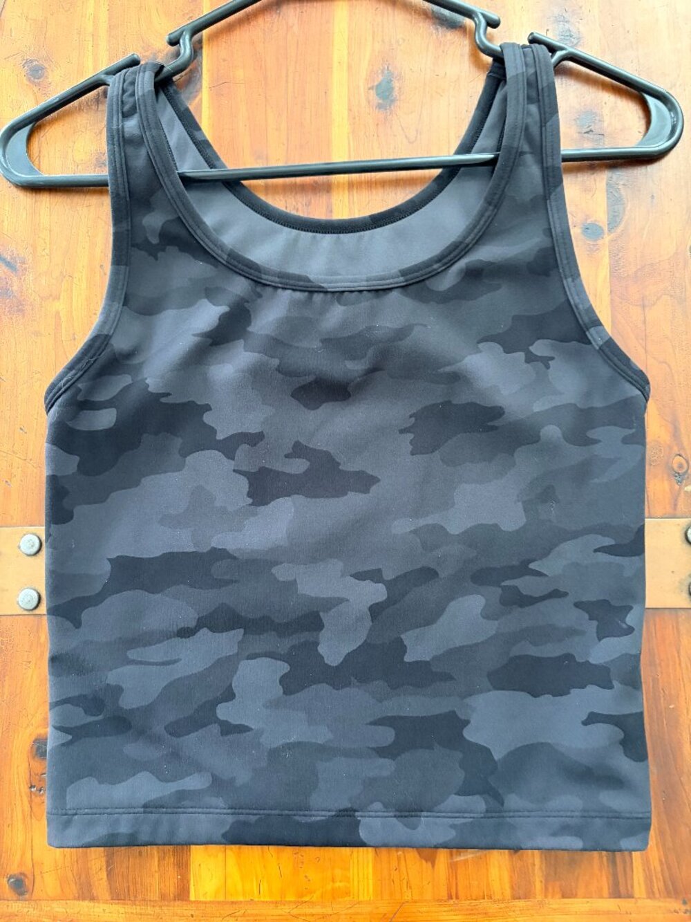 CRZ YOGA Butterluxe Double Lined Racerback Crop Tank Top, Small, dark camo